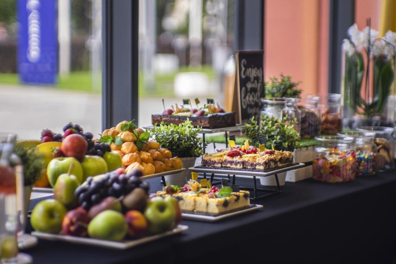 Golden Tulip Gdansk Residence Екстериор снимка